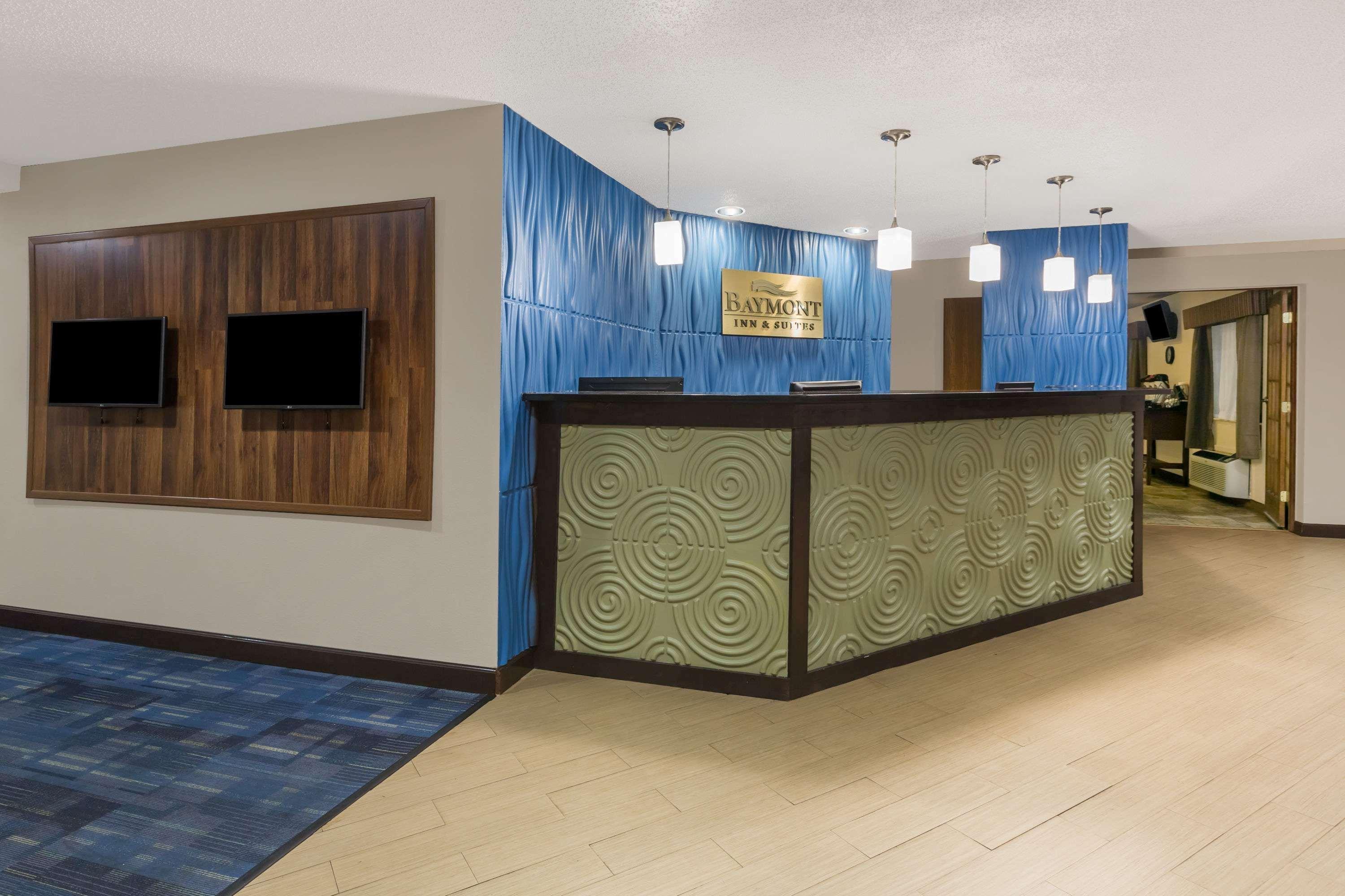 Baymont By Wyndham Tupelo Motel Buitenkant foto