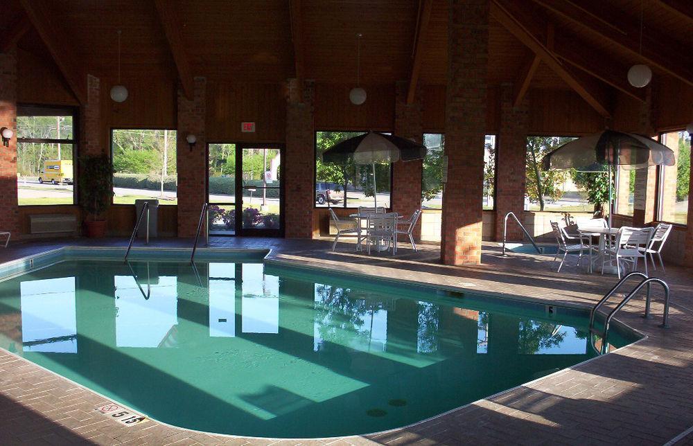 Baymont By Wyndham Tupelo Motel Buitenkant foto